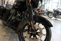 Harley-Davidson Street Glide Special 114 (Black Finish)