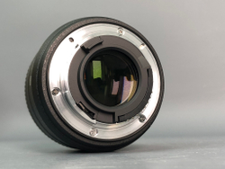 Nikon 35mm f/1.8G AF-S DX Nikkor
