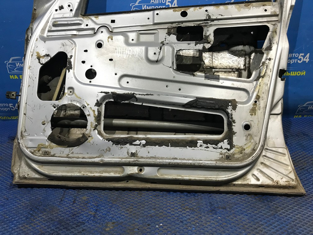 Дверь передняя правая CHEVROLET NIVA 2006