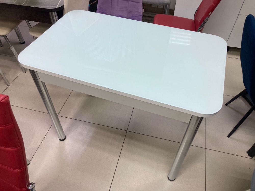 Стол неразд Прямоугольный подстолье прямое хром Царг.пояс белый Ст-ца белая (белая) ф/п стекло