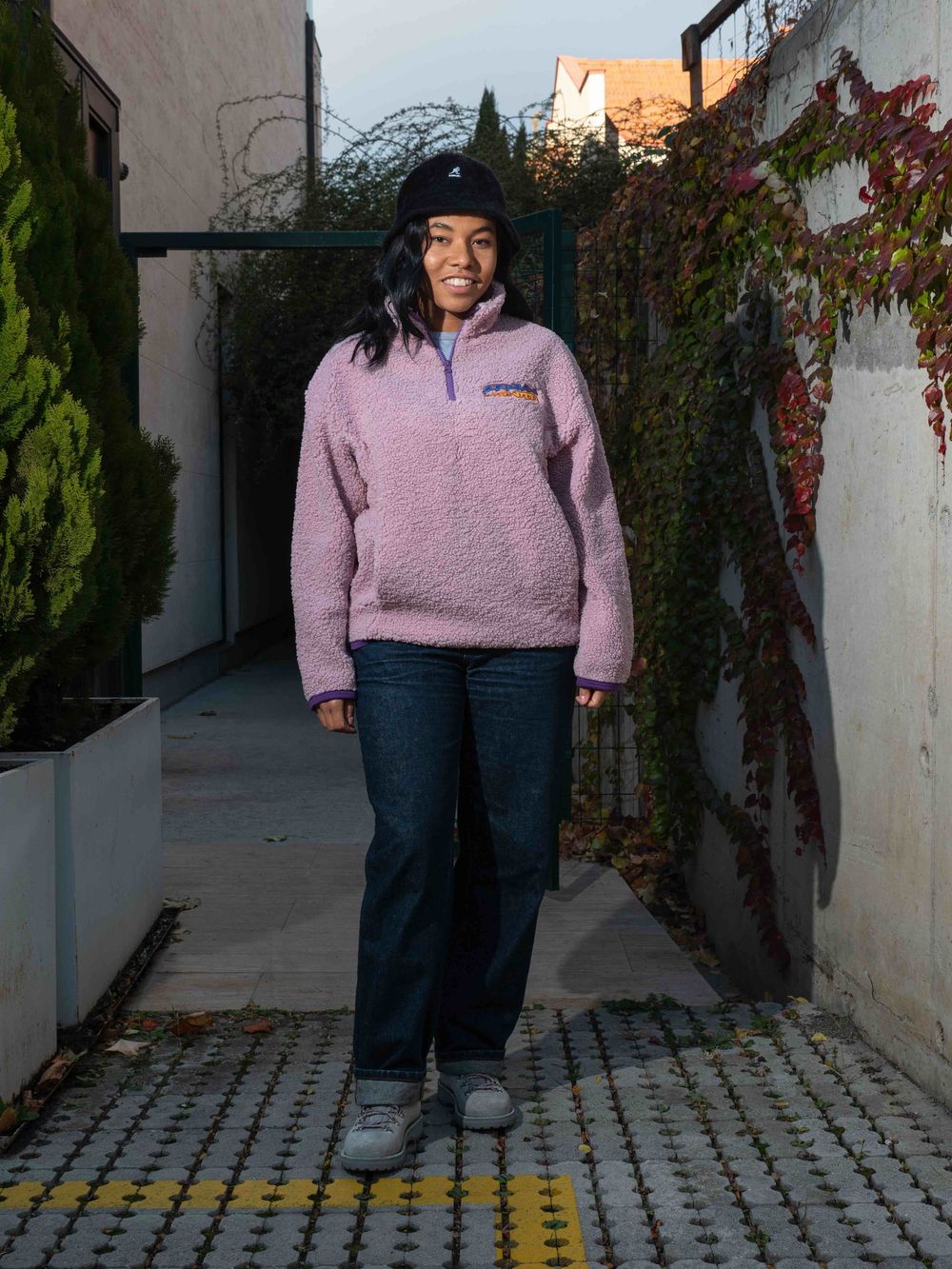 Толстовка Правда x Anteater Шерпа розовая