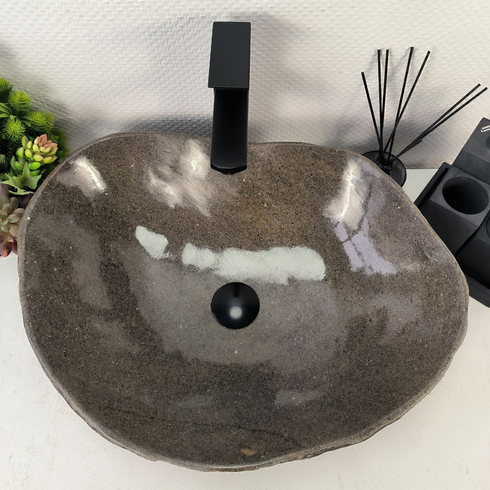 Раковина из речного камня RS-65040 52*41*15 0862