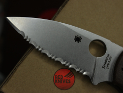 Нож Spyderco Shaman - клинок серрейтор, рукоять микарта