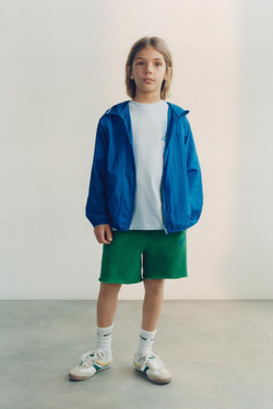 ZARA ФУТБОЛКА С ПРИНТОМ, НЕБЕСНО-ГОЛУБОЙ