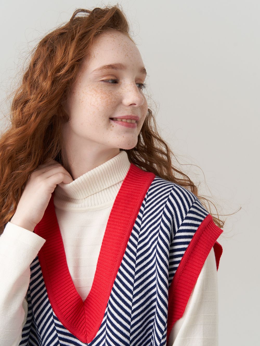 Жилетка для девочки в ушколу AT953 синий-коралловый