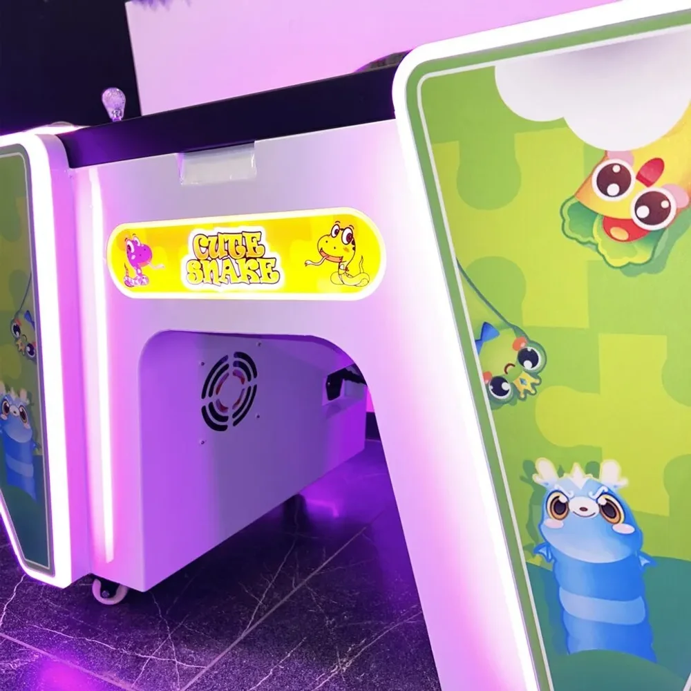 Детский игровой автомат с видео игрой «Змейка»