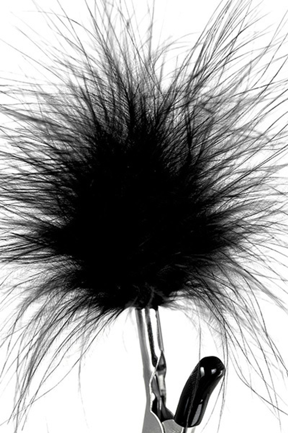 Зажимы для сосков с черным пухом ToyFa Theatre 705009