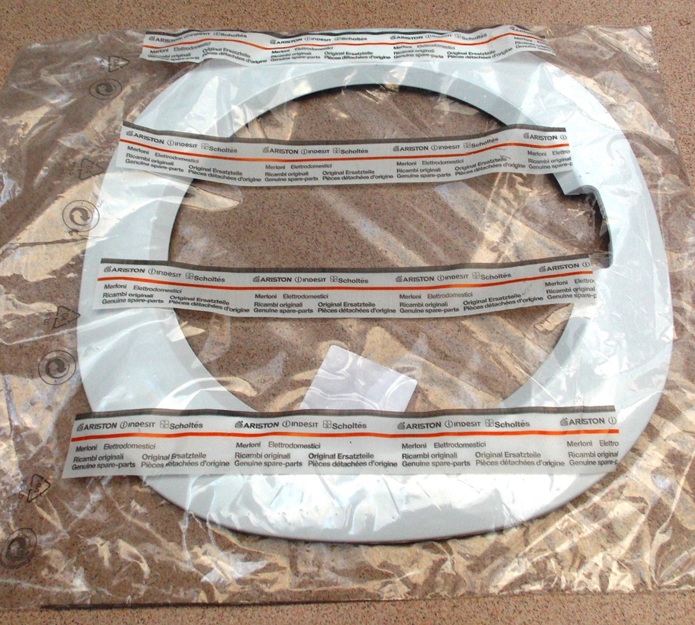 Внешняя рамка люка Индезит, Аристон 35765