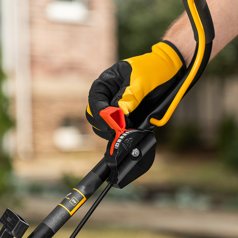 Скарификатор-аэратор бензиновый SAG-400, 212 см3, -15/+10 мм, 40 см Denzel