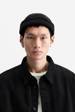 ZARA КОМБИНИРОВАННАЯ ШАПКА С УЗКИМИ ПОЛЯМИ, ЧЕРНЫЙ