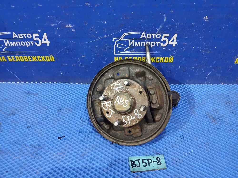 Ступица задняя левая MAZDA FAMILIA 2003