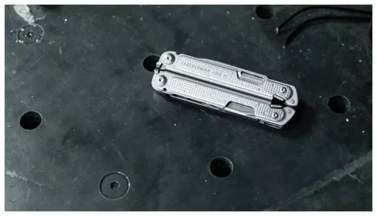 Мультитул Leatherman Free P2 (832638)