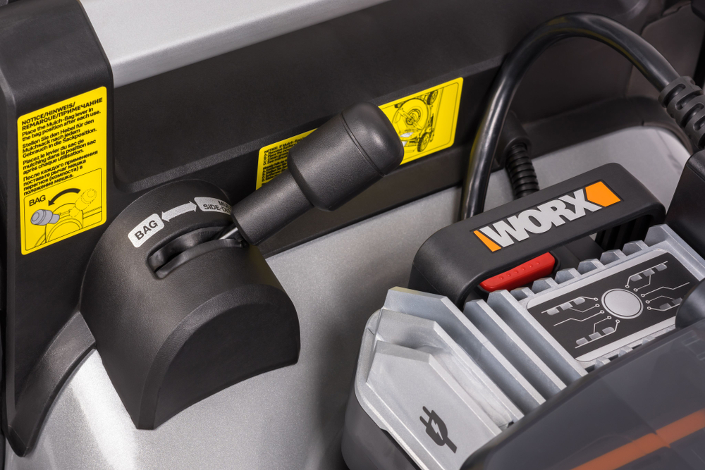 Газонокосилка аккумуляторная самоходная WORX WG761E 80В 51см