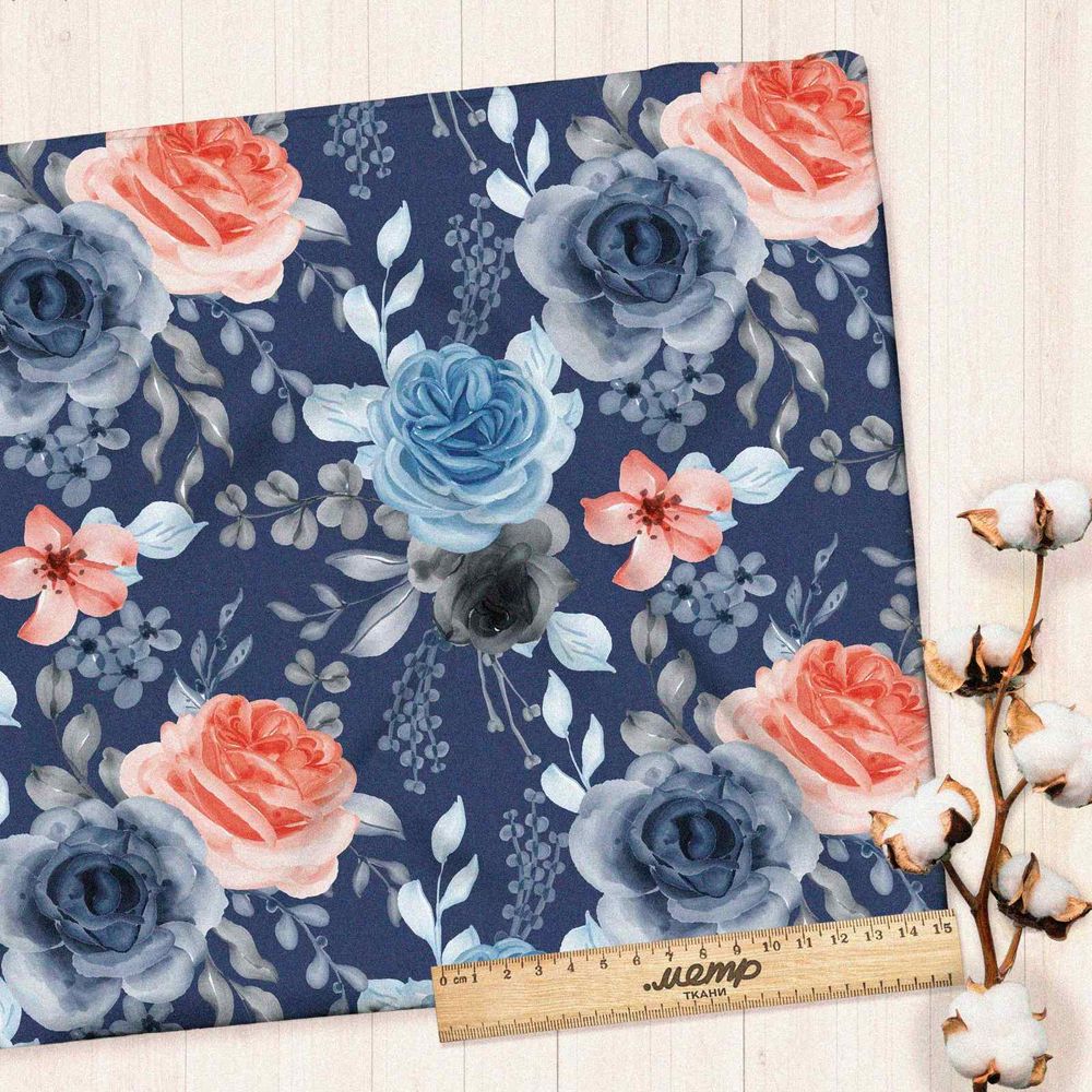 Ткань флис голубые розы на синем