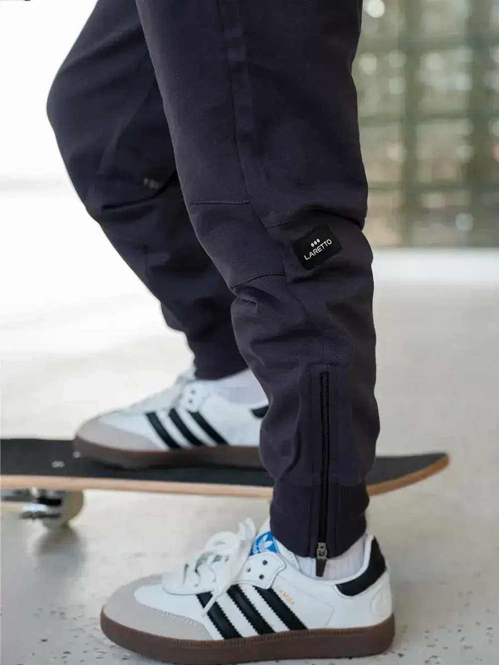 Спортивный костюм для девочки в школу