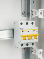 KARAT Автоматический выключатель ВА47-29 3P C 32А 4,5кА IEK