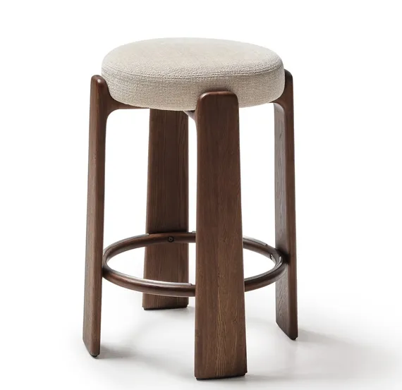 Granite Барный табурет из бежевого шенилла и массива ясеня в отделке орех 75 см