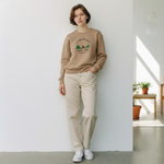 Свитшот укороченный с вышивкой "Суровый край"