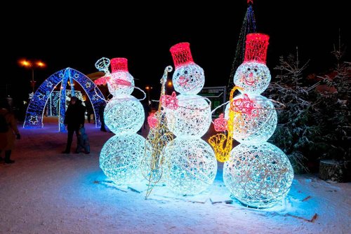 Световая фигура «Снеговик- музыкант»