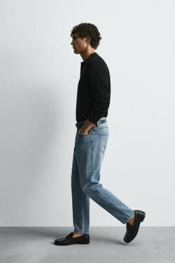 ZARA ДЖИНСЫ ЗАУЖЕННОГО КНИЗУ КРОЯ, ВЫЦВЕТШИЙ СИНИЙ