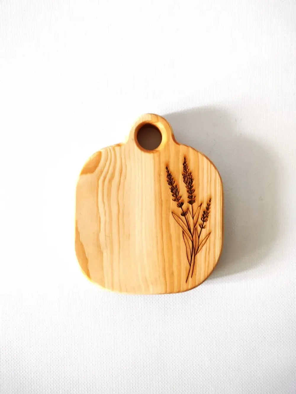 Доска разделочная из дерева сервировочная