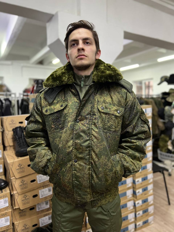 Куртка зимняя / зеленый пиксель