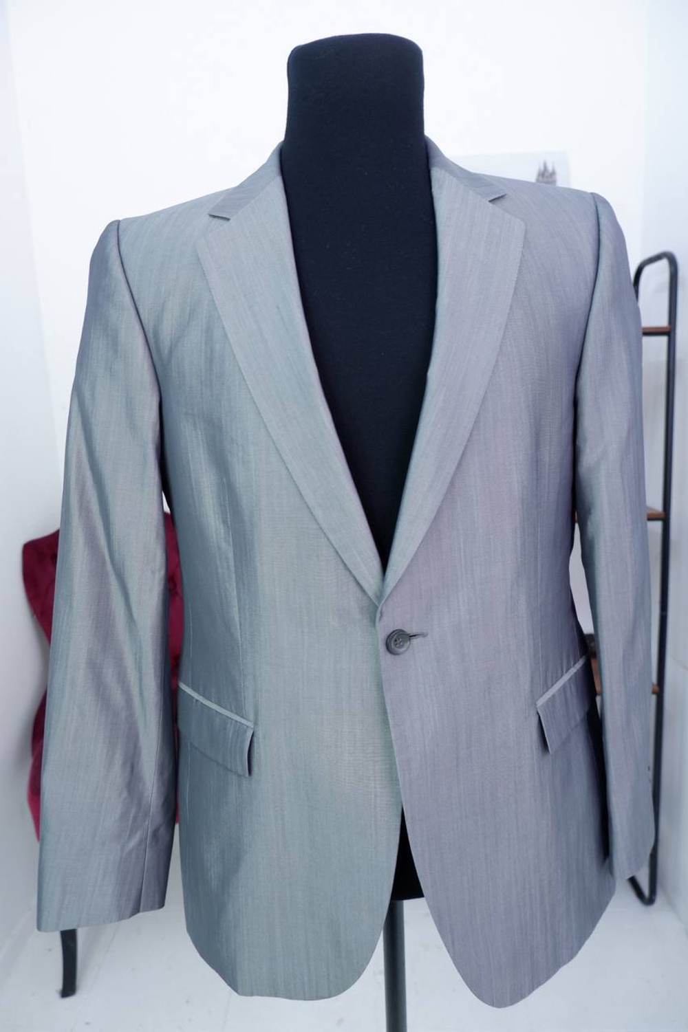 Пиджак Strellson премиального уровня 50-52 размер, с дефектом