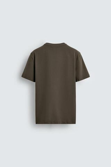 ZARA БАЗОВАЯ ПРИТАЛЕННАЯ ФУТБОЛКА SLIM FIT, ТЕМНЫЙ СЕРО-КОРИЧНЕВЫЙ