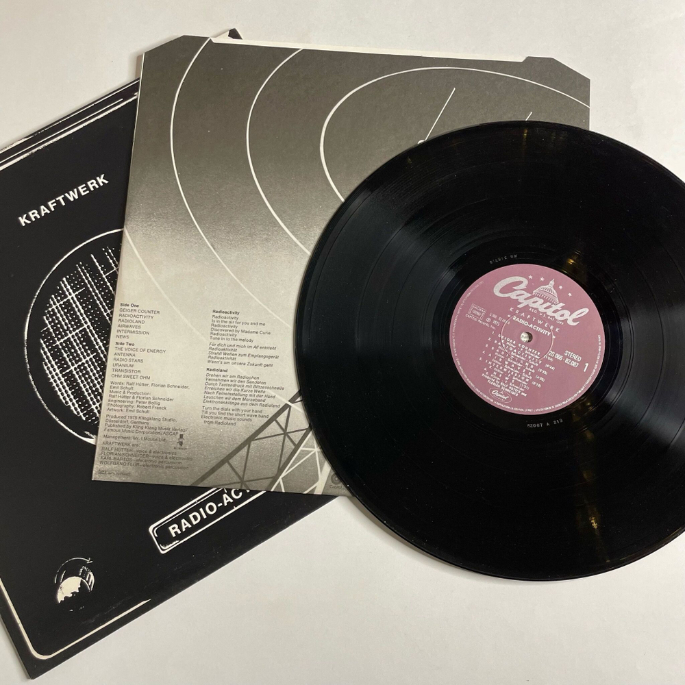 Винтажная виниловая пластинка LP Kraftwerk Radio Activity (France 1975)