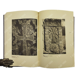 Дурново Л. А. Очерки изобразительного искусства средневековой Армении. — М.: Искусство, 1979