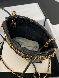 Chanel 22 Mini Handbag 20 cm