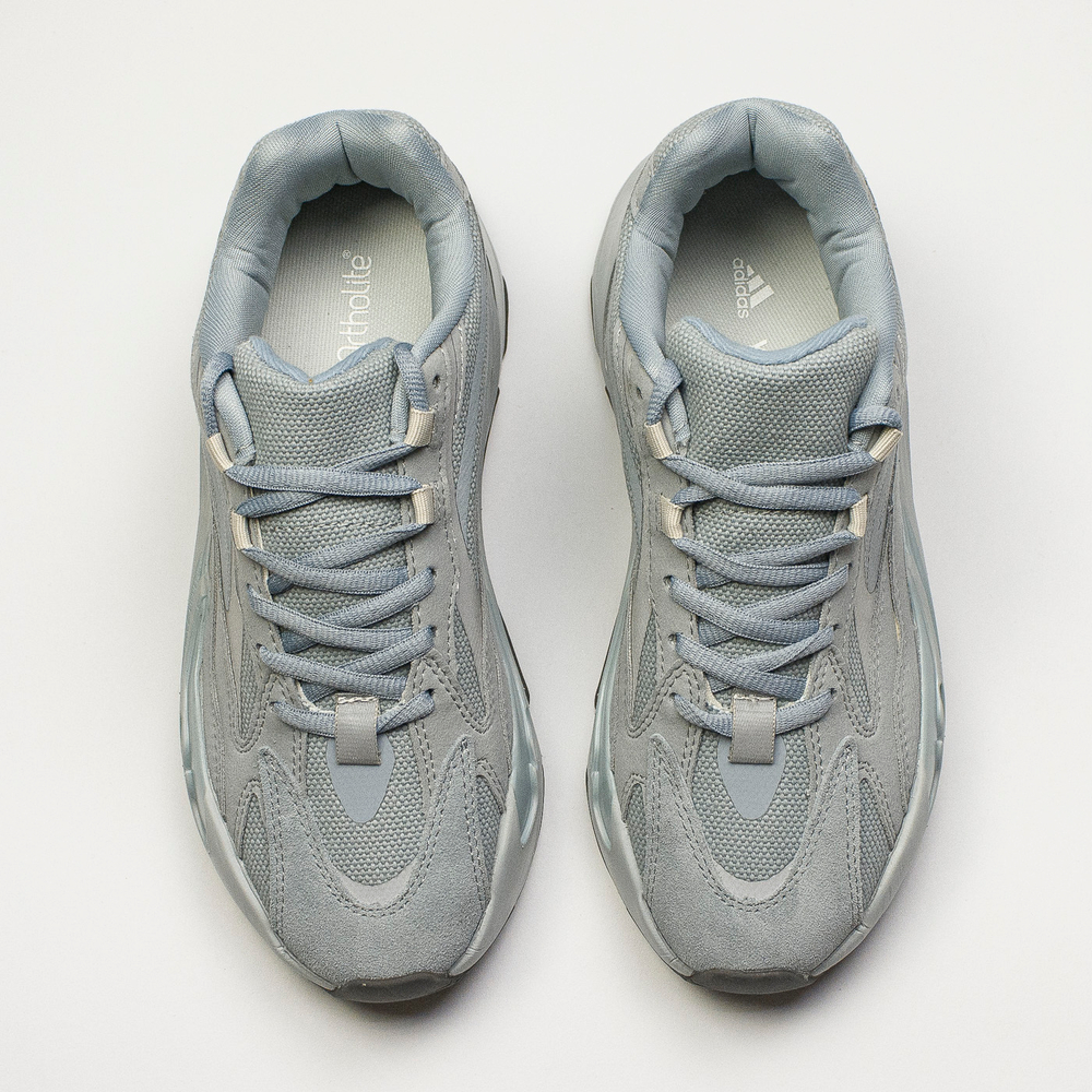 Кроссовки Adidas Yeezy Boost 700 v2 Hospital Blue
