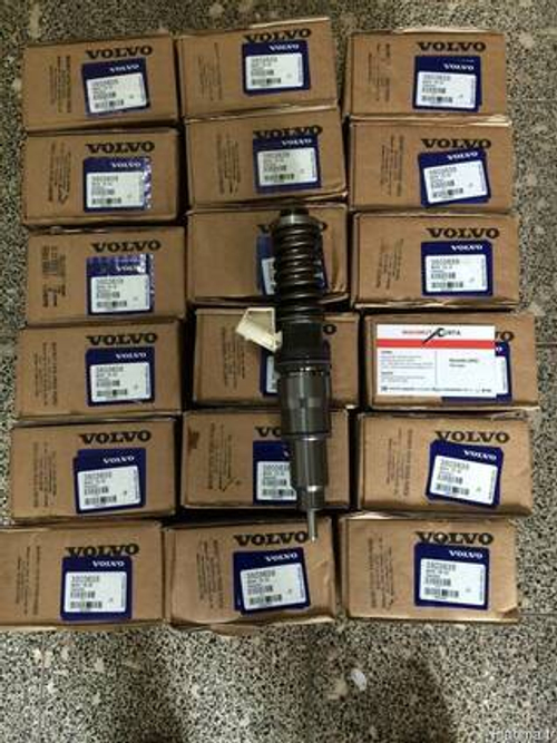 Форсунка двигателя 3803638