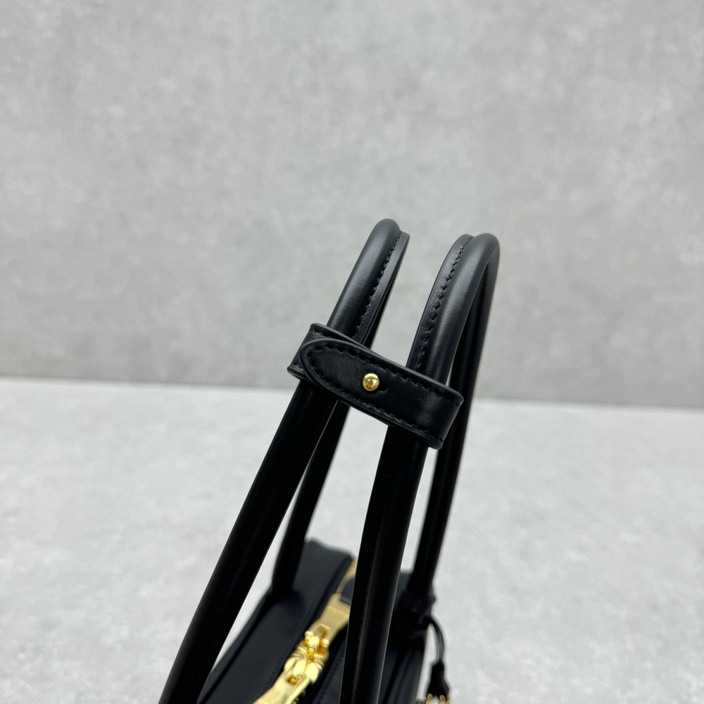 Miu Miu Beau Bag 28 cm