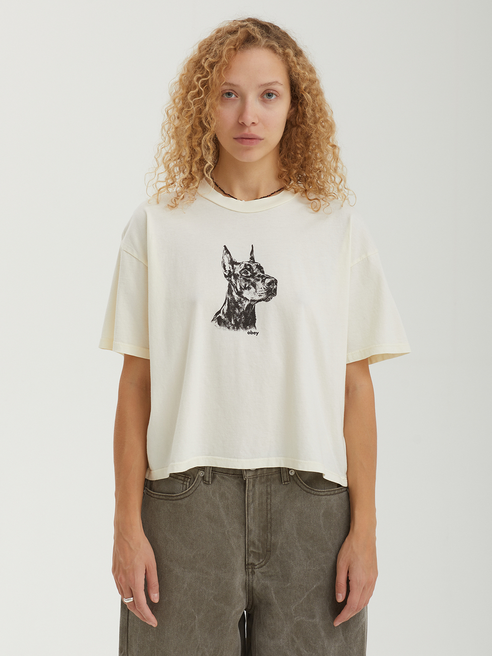 Женская Футболка Obey Dobermann