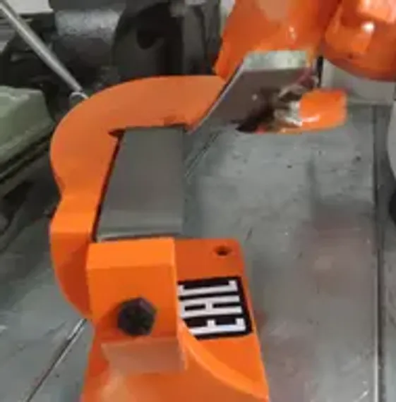 Электромеханическая гильотина Rollbend RGS 2550x5