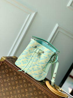 Louis Vuitton NeoNoe BB