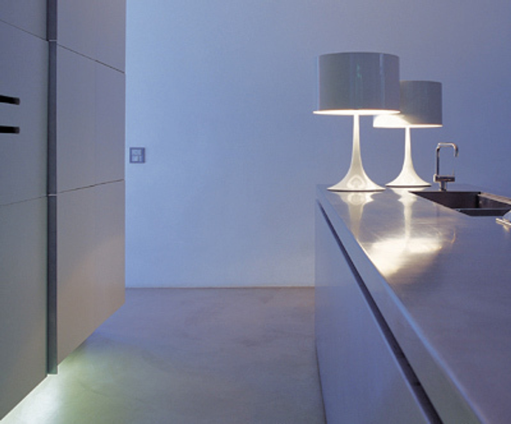 лампа настольная Spun Light T D39