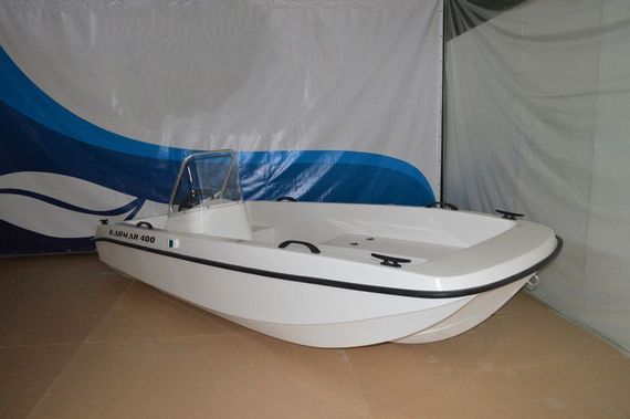 Пластиковая лодка Антал Кайман 400
