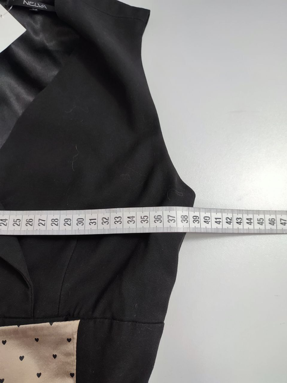 Платье Nelva стильное 42 размер