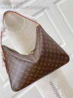 Louis Vuitton Slouchy MM