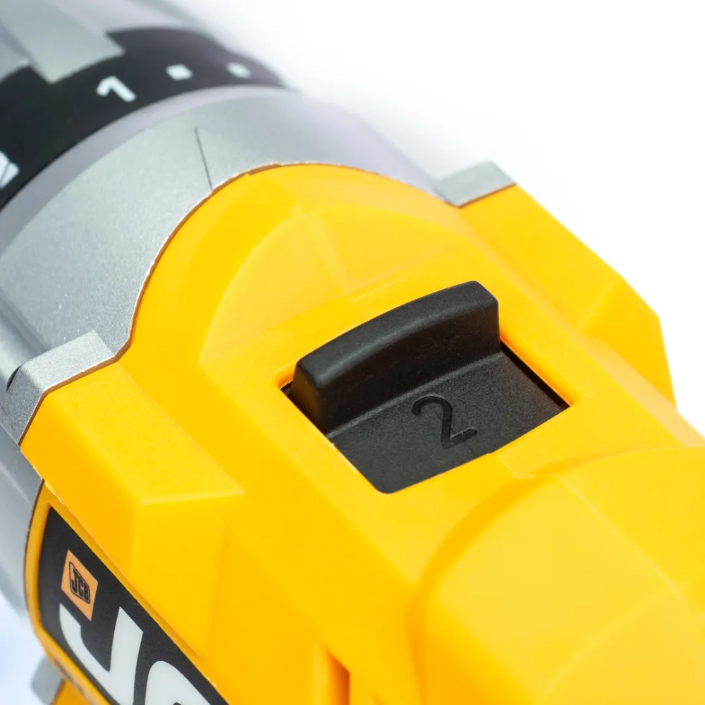 Дрель-шуруповерт аккумуляторная (JCB-18DD-B-E) 18V, max 45Nm в комплекте с зарядным устройством (JCB-18VFC-E) 2.4A и батареей аккум(JCB-20LI-E) 2.0AH JCB JCB-18DD-2X-E