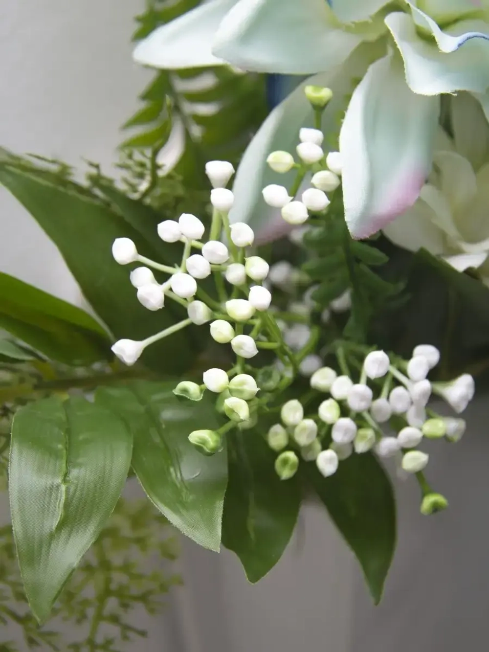 Искусственные цветы для декора в кашпо