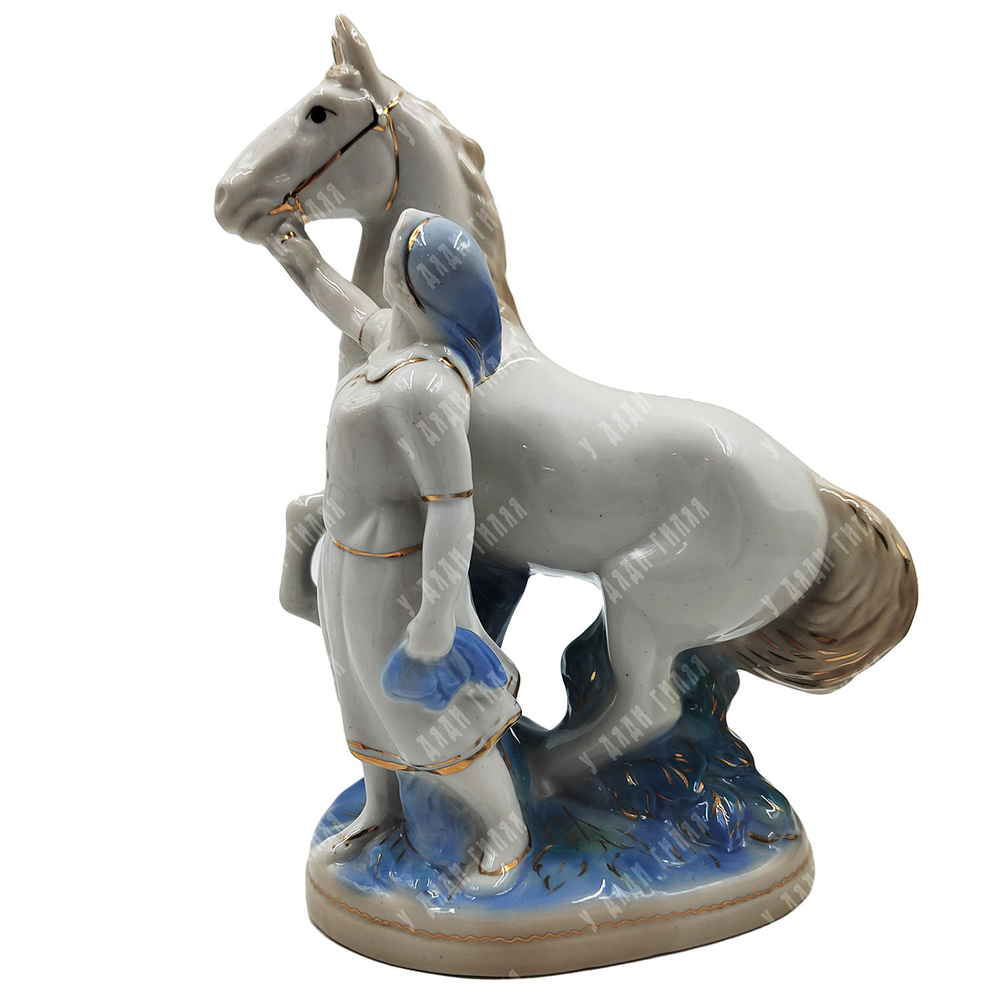 Бессарабова Н. И. Колхозница с конем. Керамика, роспись, позолота. Гжель, 1950