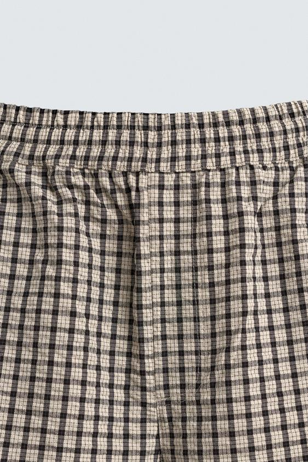 ZARA ШОРТЫ ИЗ РЕЛЬЕФНОЙ ТКАНИ В КЛЕТКУ, ЧЕРНЫЙ