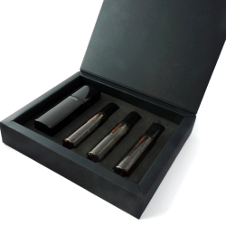 Tobacco Franck Boclet — парфюмерный набор для путешествий для мужчин и женщин.