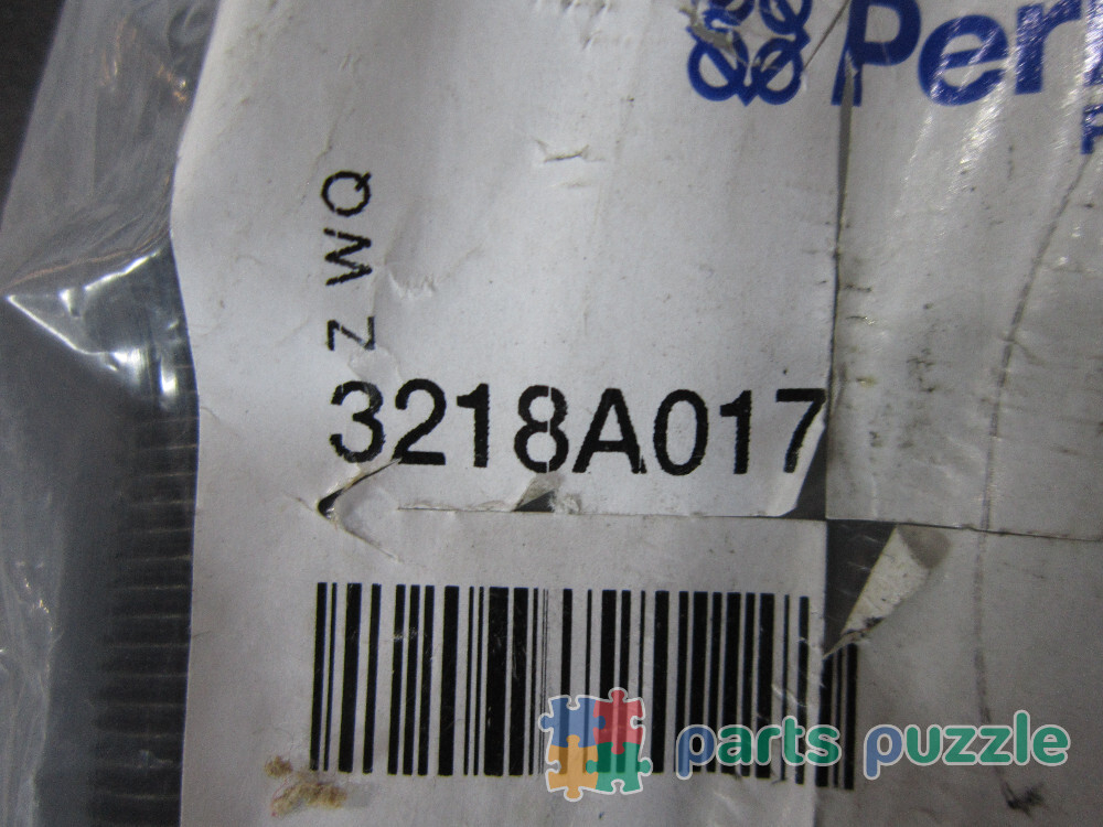 Болт головки блока / CYL HEAD BOLT АРТ: 3218A017