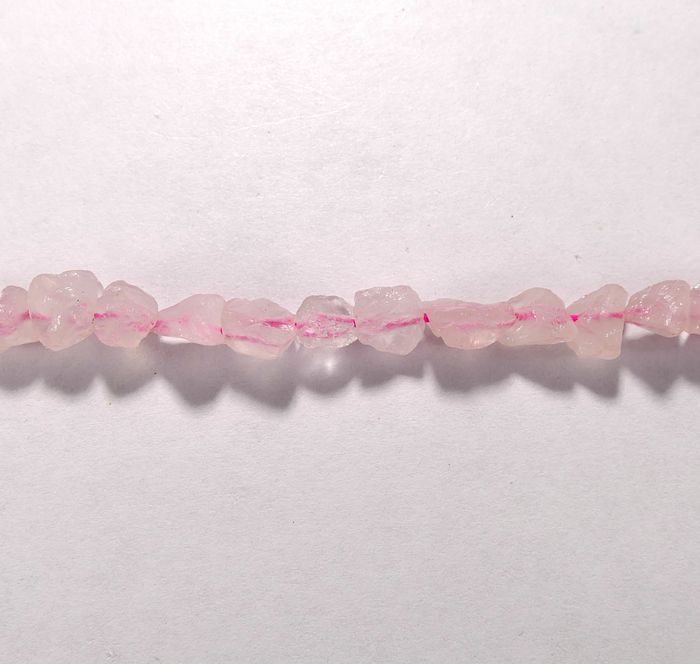 Бусина из кварца розового, фигурная, 6x8 - 8x10 мм (природная форма)