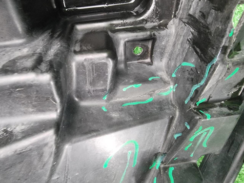 Кронштейн переднего бампера Hongqi H5 2 (22-нв)