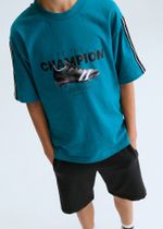 футболка с шортами